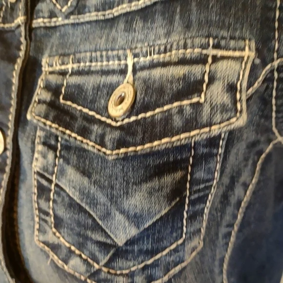 Maurices Woman's Size Medium Jean Denim Vest - Picture 4 of 7